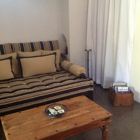 Le Mareddre Bed and Breakfast Scauri (Sicily)