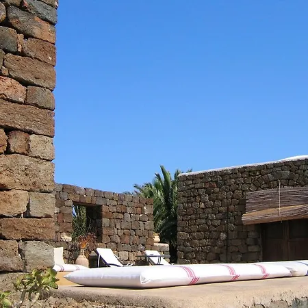 Le Mareddre 3* Scauri (Sicily)