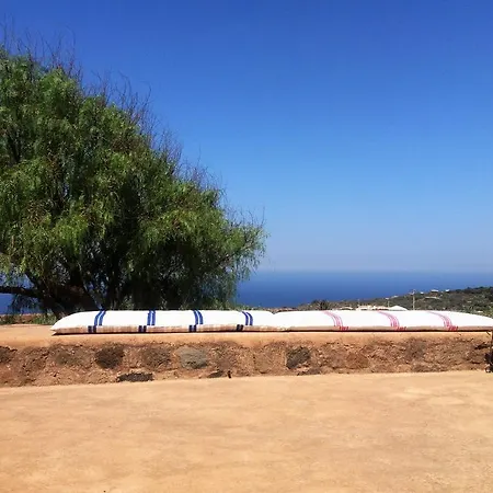 Le Mareddre فندق مبيت وإفطار 3*