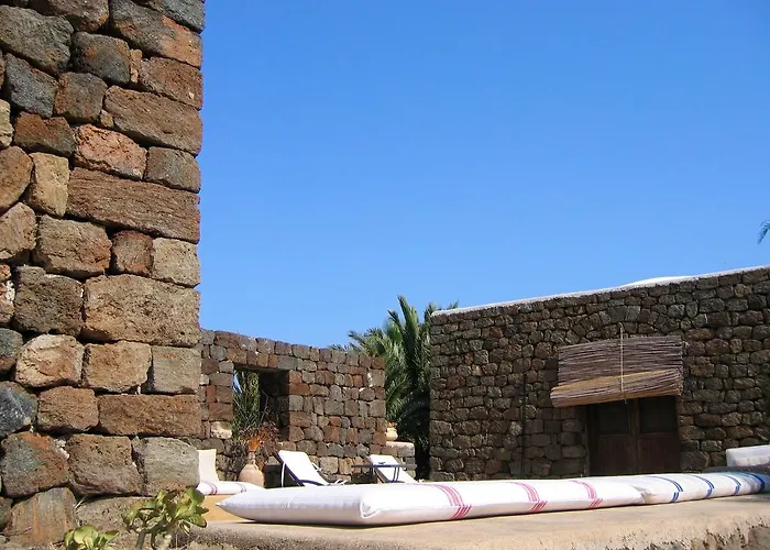 Le Mareddre 3* Scauri (Sicily)